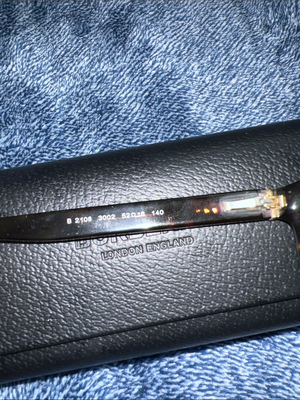 Burberry eyeglasses in a tortoise shell pattern B2108 - Picture 7 of 7